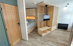 One Of A Kind Luxury Studio Stay In Penzance